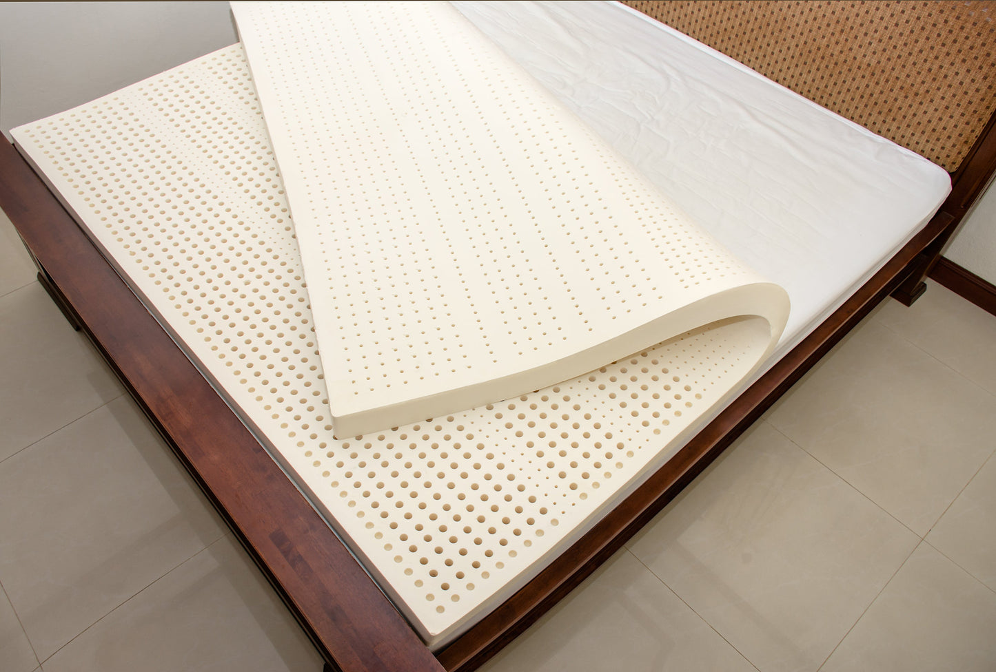 ที่นอนยางพาราแท้ 180x200x7.5 ซม. (6 ฟุต 3 นิ้ว)  