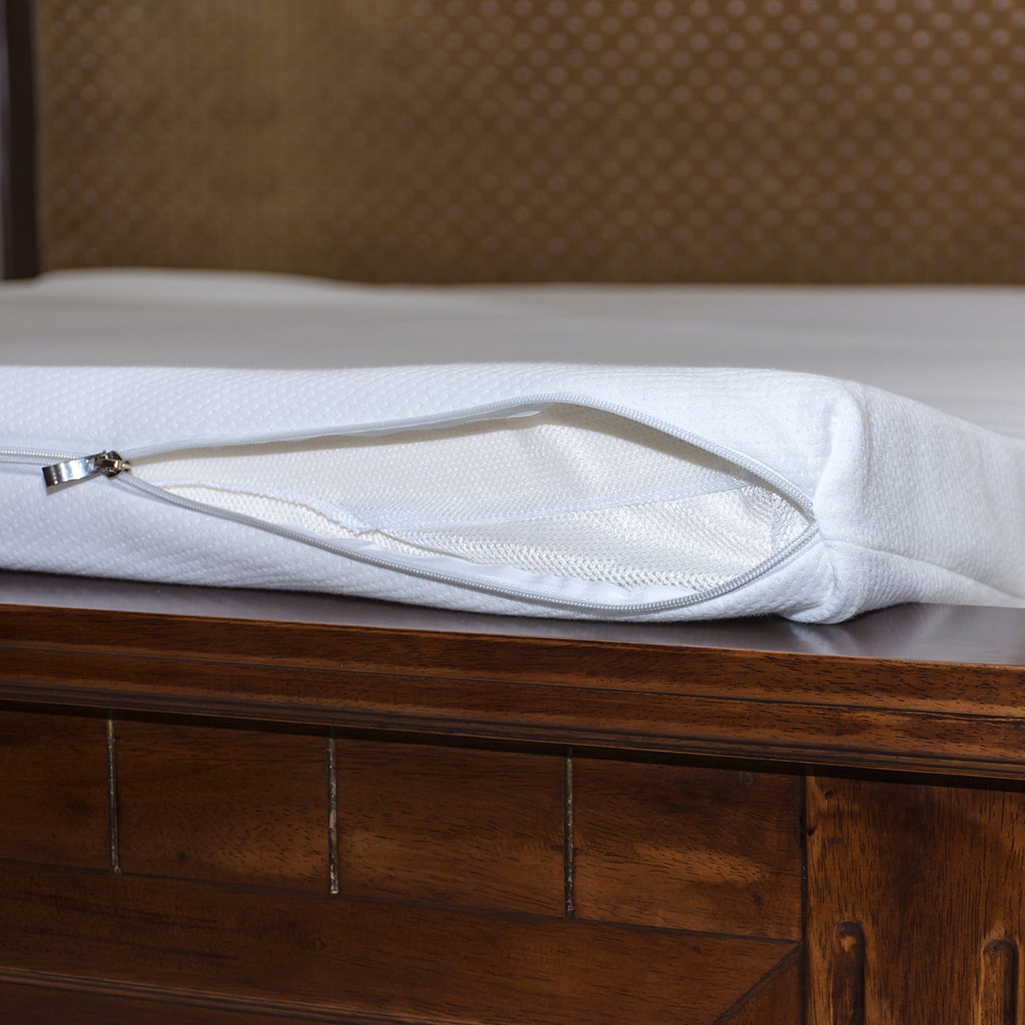 Thai Latex Mattress Side View with Zipper (泰国乳胶床垫侧面拉链) - Durable & Easy-to-Remove Washable Cover